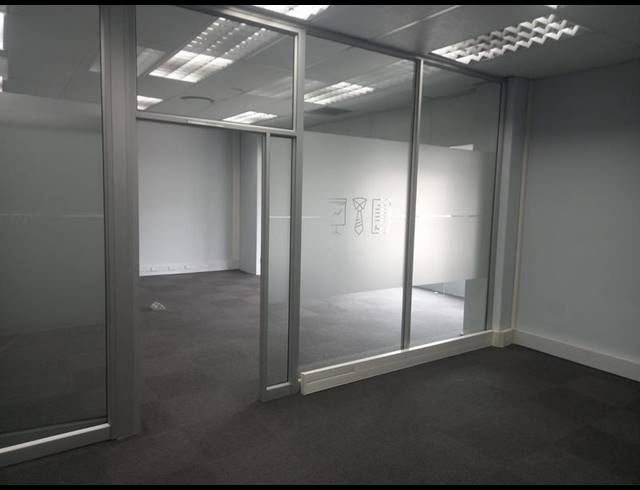 BUSINESS PROPERTY TO RENT IN FAIRVIEW